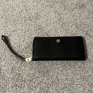 Tory Burch wristlet
